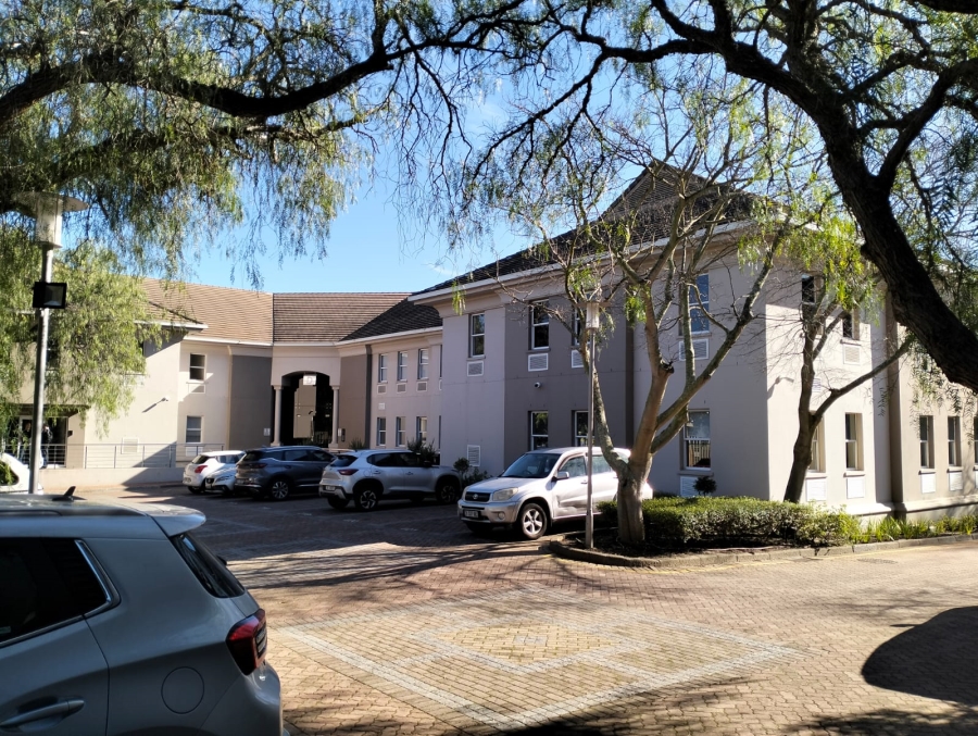 To Let commercial Property for Rent in Rosenpark Western Cape